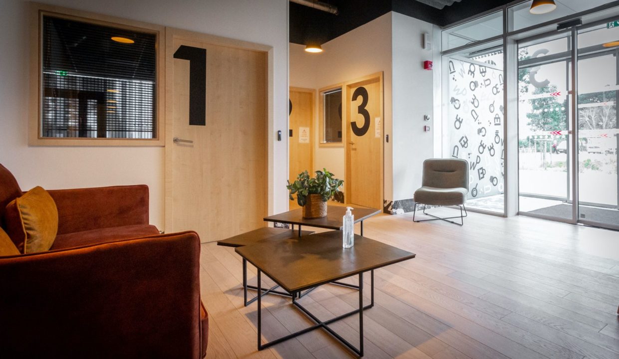 374cddec-70ac-4a4b-b484-dee6089b9c9f-25594-0.jpeg