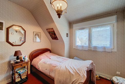 46d37005-ce45-4014-b714-340b6535d8ee-21106-0.jpg