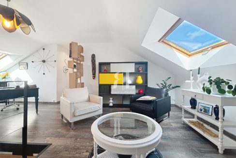 lampert_00043-31506-0.jpg