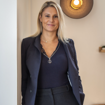 Gwendoline Le Gouic, négociatrice en immobilier à l'agence de Lanester chez Ruseff&Latruffe Immobilier.