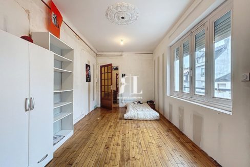 peron_00031-33410-0.jpg