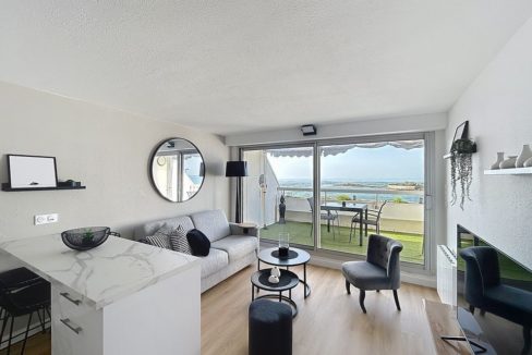 8506fcd2-6df3-41bd-92ba-2cc7448ace64-65922-0.jpg