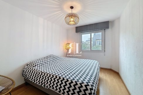emelie_00032-60052-0.jpg