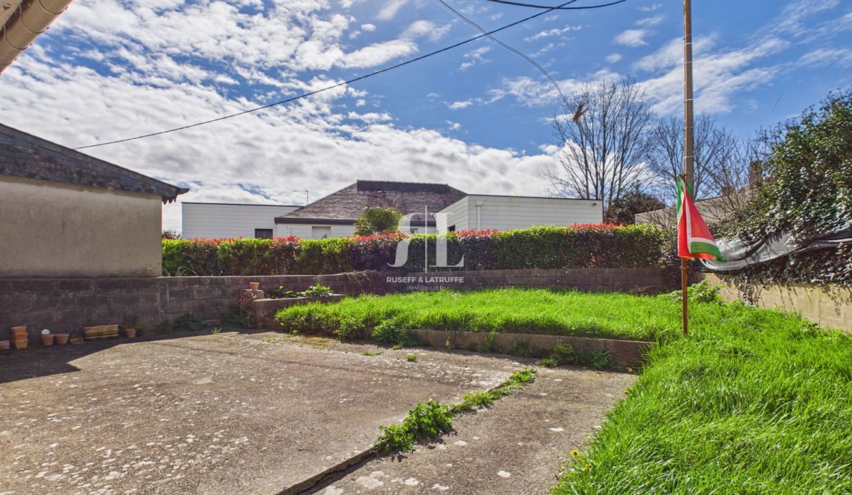 cam04348g0-pr0124-still022-70841-0.jpg