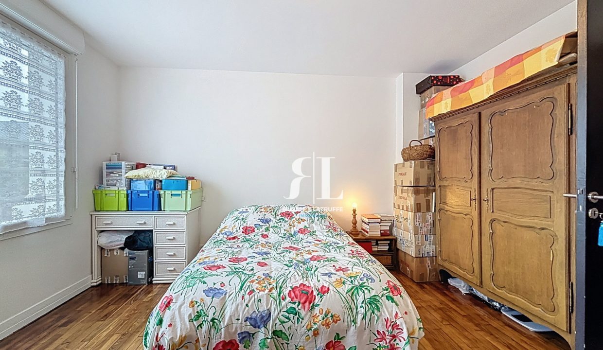 antoine-invest_00005-94813-0.jpg