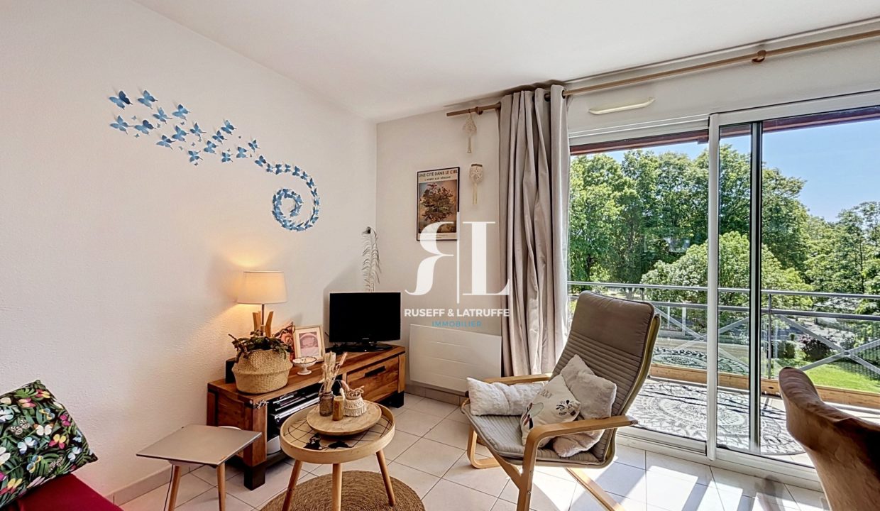 le-bolay_00009-95089-0.jpg