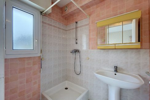 d4d578fe-9bcc-41cc-8aa1-ce99af4b5ca1-126865-0.jpg