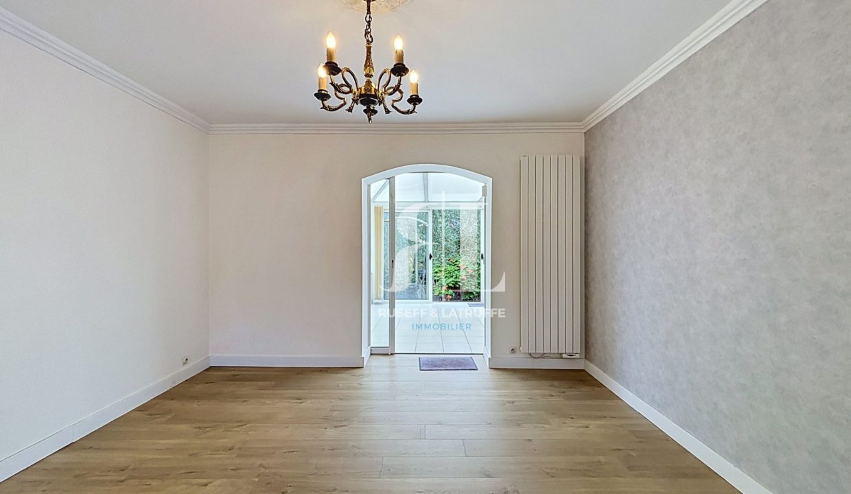 herve_00005-126635-0.jpg