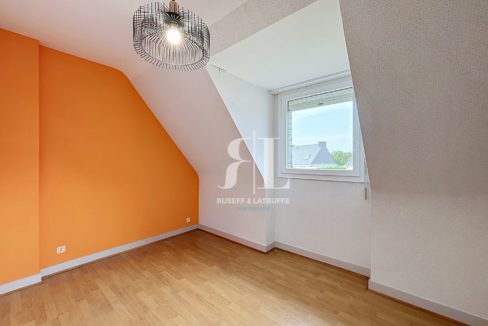 herve_00015-126635-0.jpg