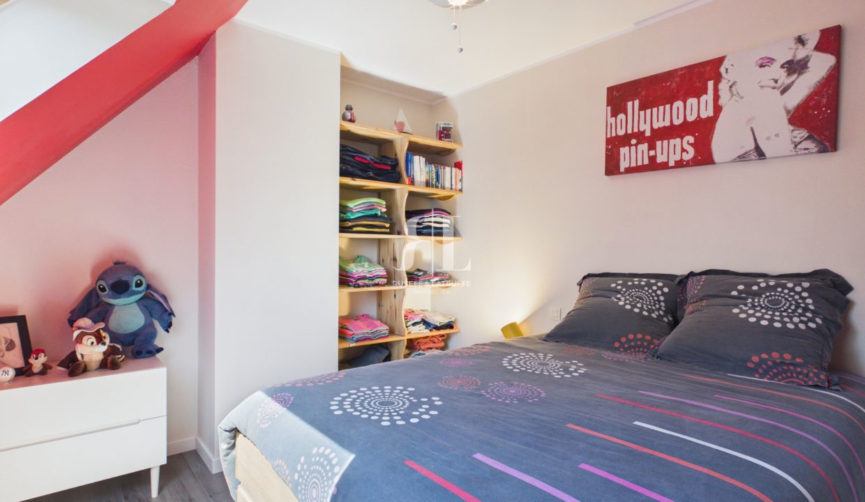 cam04348g0-pr0163-still003-127499-0.jpg