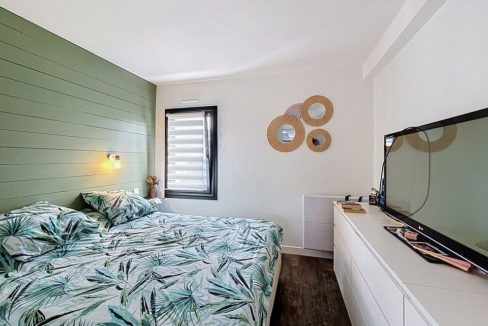 f497027a-432d-4bb8-ac9e-e25bfa66fef4-127854-0.jpg