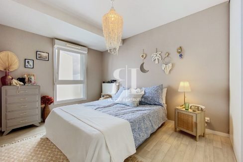kerrest_00010-127402-0.jpg