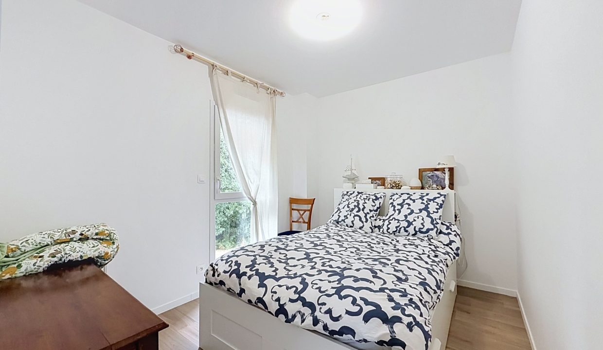 queven_00009-128086-0.jpg