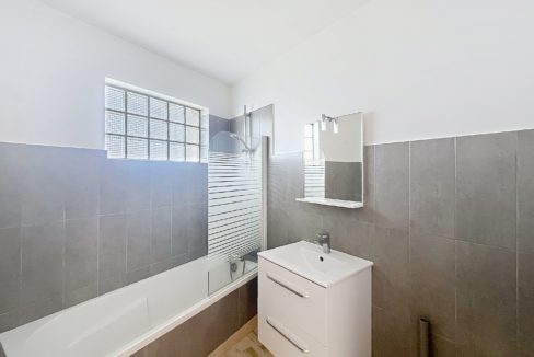 scanvi_00010-127995-0.jpg