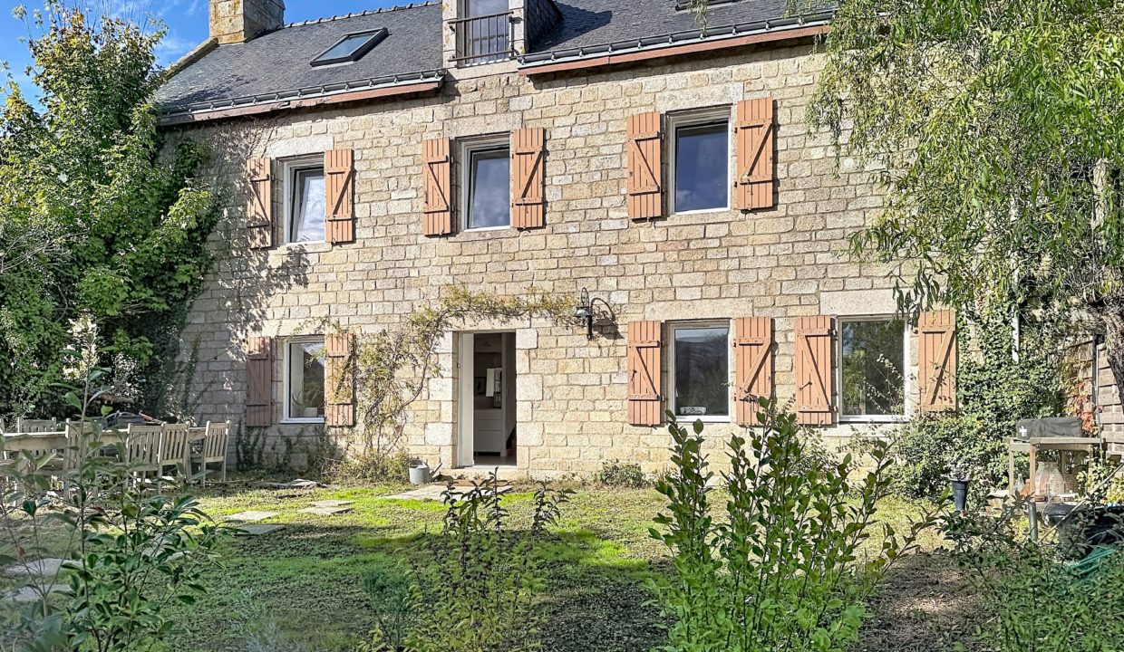 Maison 6 pièces 140 m² · à Ploemeur · 140 m² · 549 900 €